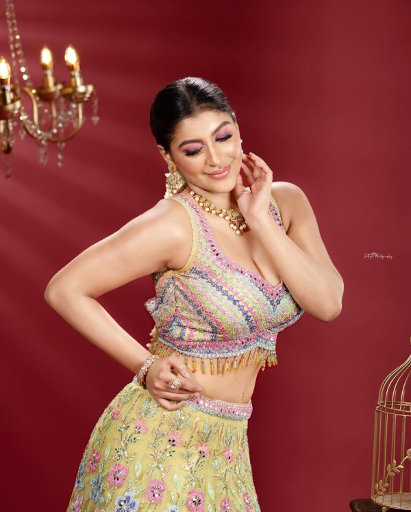 Yashika Anand gets badly trolled for her latest instagram photos