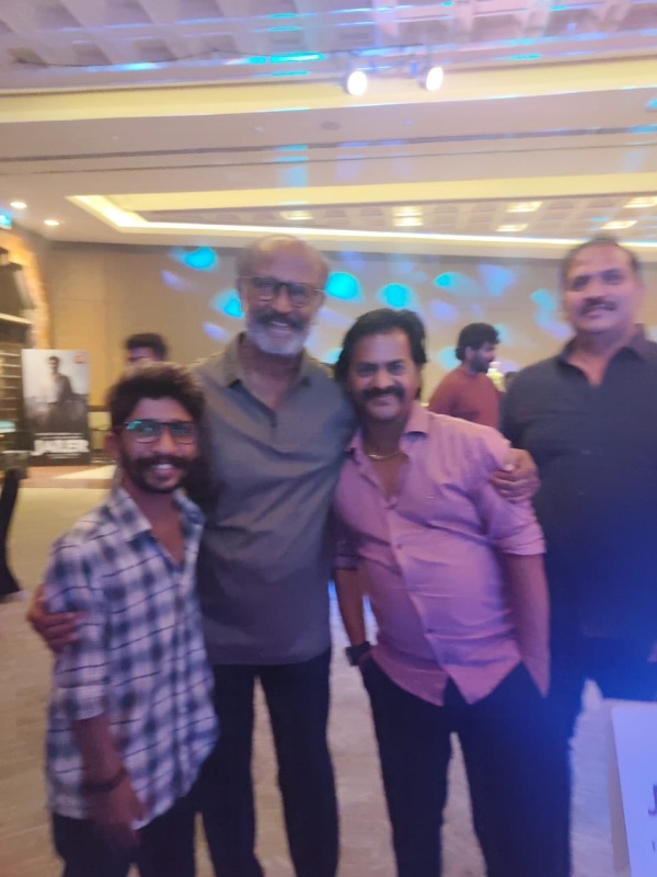  Rajini: Redin Kingsley and Jaffer taking a photo with Superstar Rajinikanth 