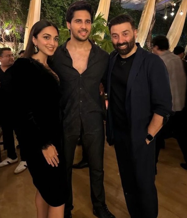 Three Khans and total bollywood celebs attend Gadar 2 success bash