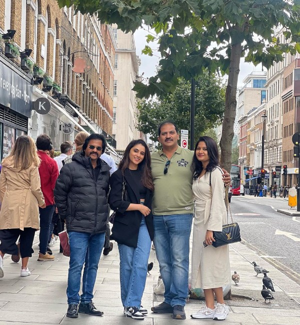 Priyanka Mohan again spends her holiday with Nelson at London Priyanka Mohan again spends her holiday with Nelson at London