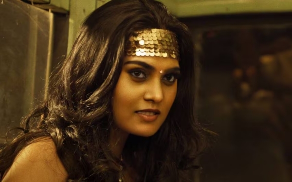 Mark Antony Silk Smitha lookalike actress Vishnu Priya Gandhi talks about her body shaming troll Mark Antony Silk Smitha lookalike actress Vishnu Priya Gandhi talks about her body shaming troll