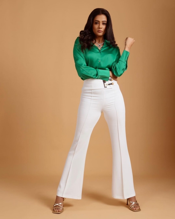 shah rukh khans jawan movie actress Priyamani latest instagram post shah rukh khans jawan movie actress Priyamani latest instagram post