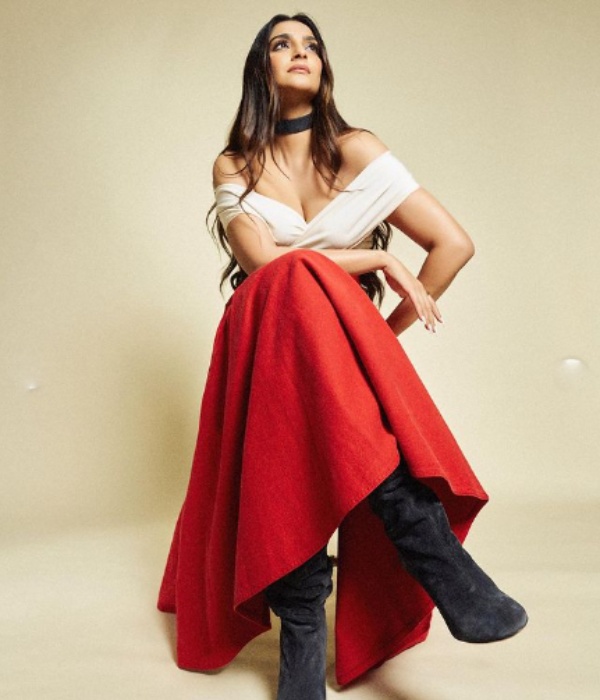 Sonam Kapoor receive abusive troll comments for her latest attire