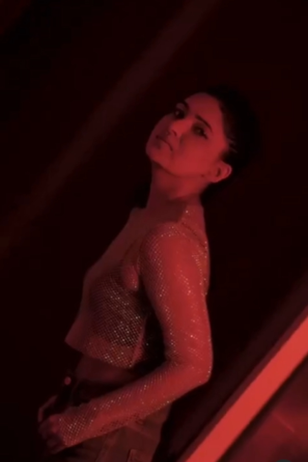 actress vani bhojan stunning photoshoot trending on socialmedia 