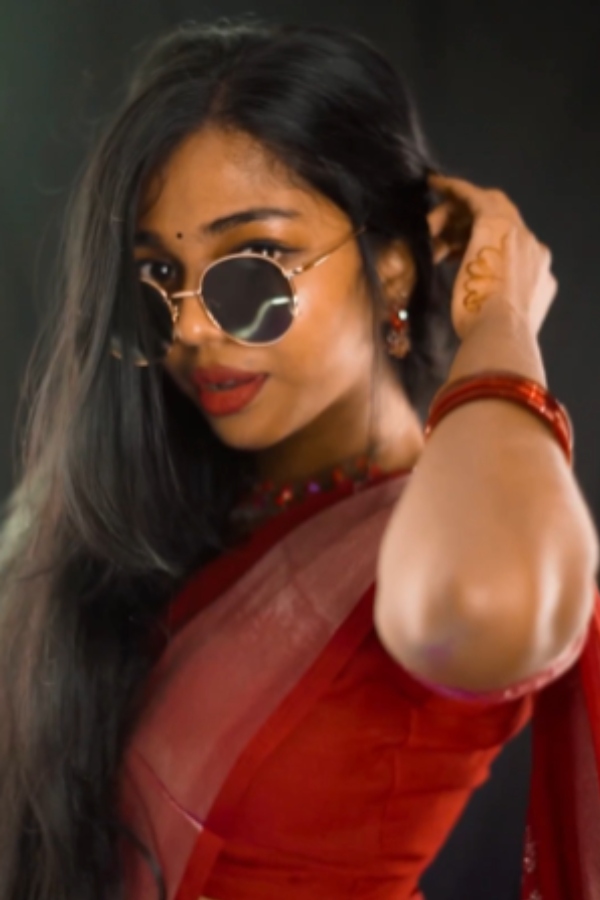 Amala Shaji shares wearing half saree video boldly stuns fans