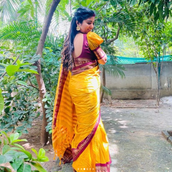 Vj Mahalakshmi posts some happy face photos after her husband Ravindar Chandrasekar got arrested Vj Mahalakshmi posts some happy face photos after her husband Ravindar Chandrasekar got arrested