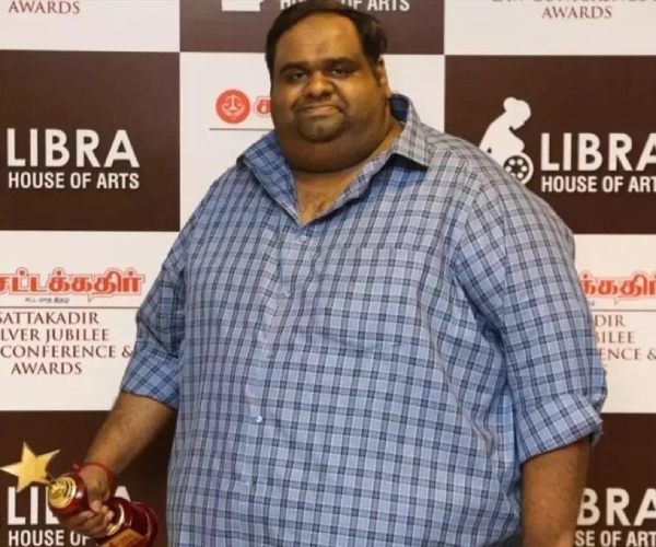 Vj Mahalakshmi posts some happy face photos after her husband Ravindar Chandrasekar got arrested Vj Mahalakshmi posts some happy face photos after her husband Ravindar Chandrasekar got arrested