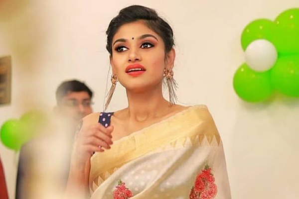 Actress Oviya Talks about Sex Education and Prostitution 