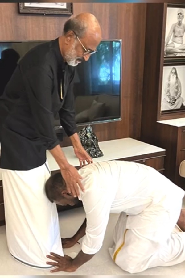 Actor Raghava lawrence met Rajinikanth and got his blessings for Chandramukhi 2 movie release