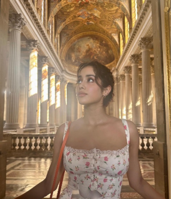 Janhvi Kapoor is angry about the morphing pictures that are trending on the internet