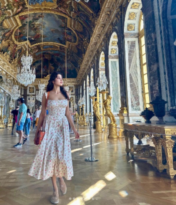 Janhvi Kapoor is angry about the morphing pictures that are trending on the internet