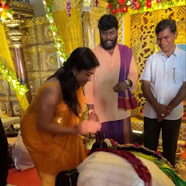 Rashmika Mandanna’s assistant seeks her blessings at his wedding