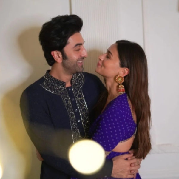 Popular actress Alia bhatt and Ranbir Kapoor have moved into a new house on rent for Rs 4 lakh 