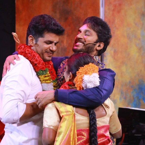 Bigg Boss Thamarai builts new house and invites fans and friends for inauguration