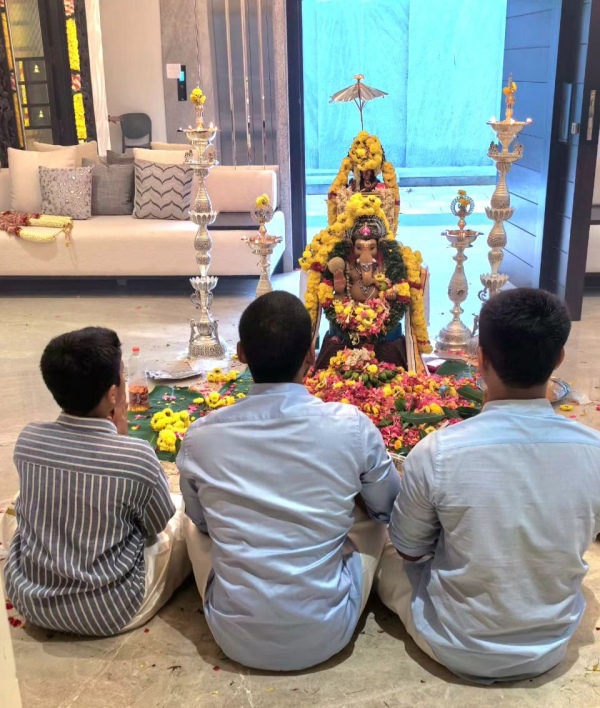 Vinayagar chaturthi 2023: Dhanush, Selvaraghavan and pavani reddy and others celebrated Vinayagar chaturthi Vinayagar chaturthi 2023: Dhanush, Selvaraghavan and pavani reddy and others celebrated Vinayagar chaturthi