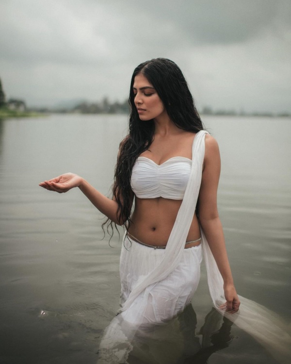 Malavika Mohanan white and water themed latest pics stuns fans