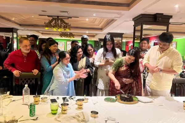 actress khushbu 53rd birthday celebration photos trending on social media actress khushbu 53rd birthday celebration photos trending on social media