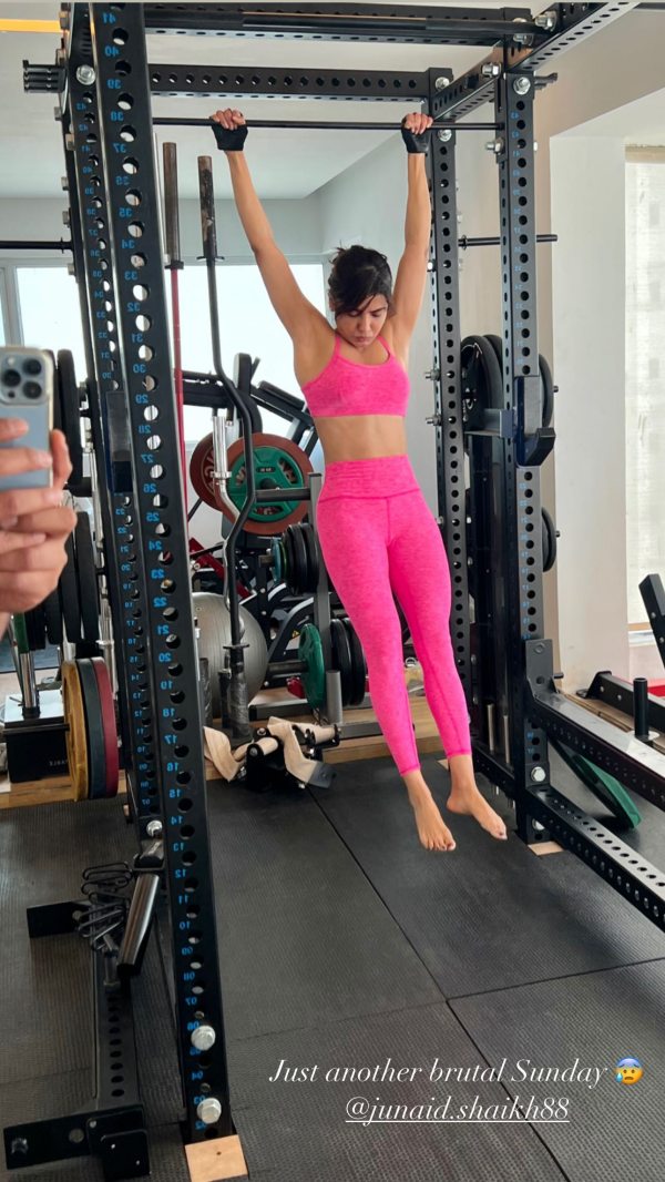 Samantha gym trainer night whatsapp chat screen shot trending