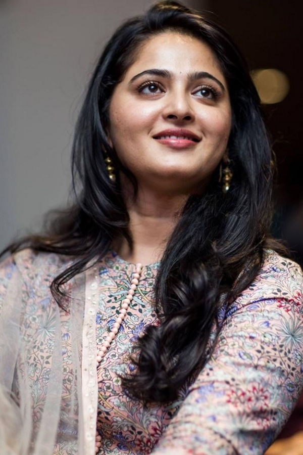 Anushka Will introducing in Malayalam Cinema Here is the details about that 