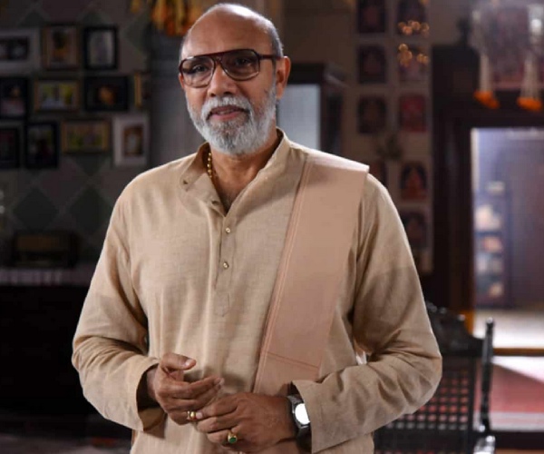 Blue Sattai Maran trolls Sathyaraj for not opening mouth on Cauvery issue