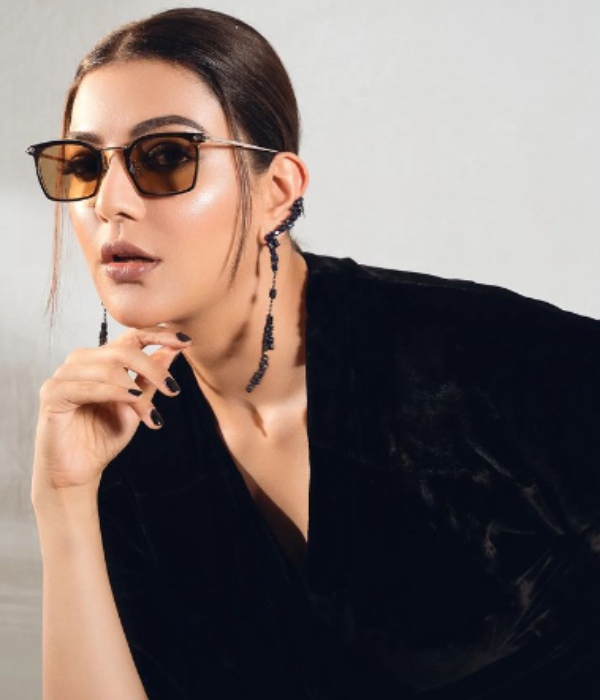 actress kajal aggarwal stunning black dress photos trending on social media 