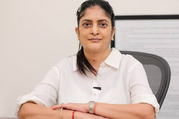 Director Sudha kongara request Director Alphonse puthren to continue in Cinema