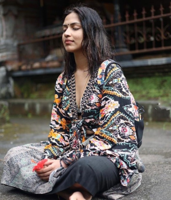 actress Amala Paul Instagram pics trending on social media