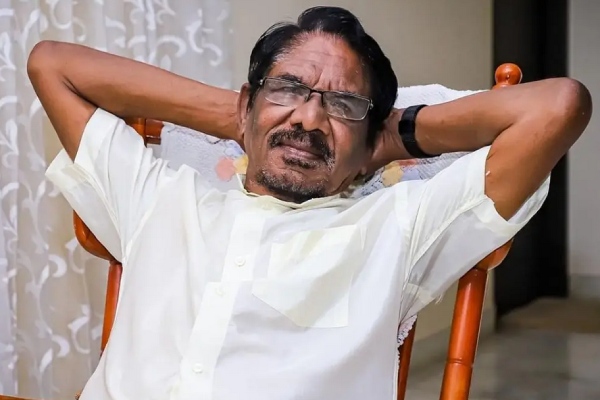 It has come to light that director Bharathiraja spat on Rajinis face 