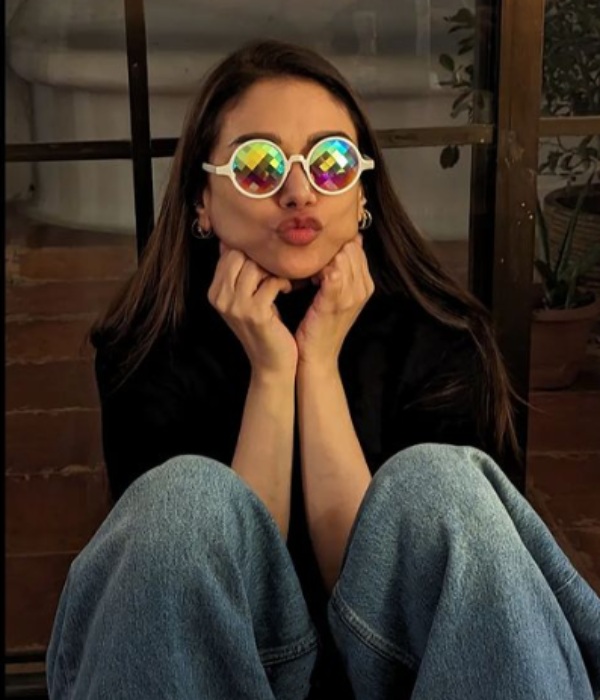 Siddharth sends a super birthday gift to her lady love Aditi Rao 