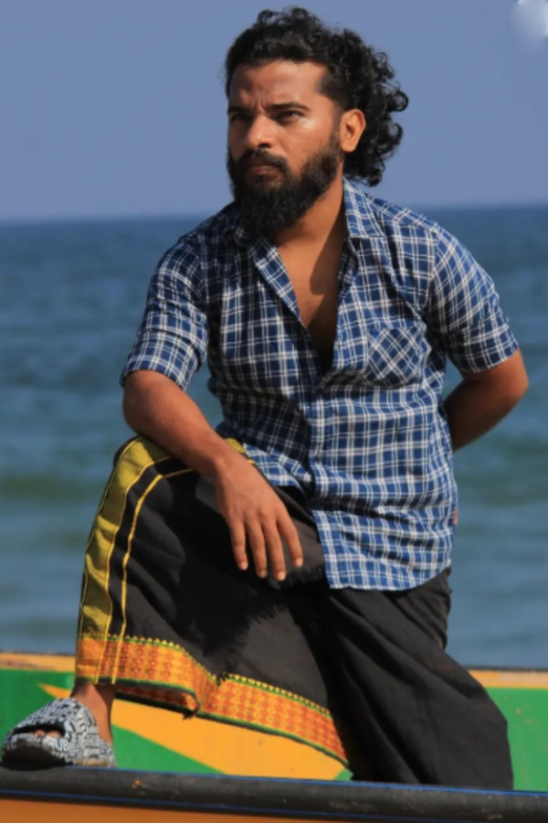 Sivakarthikeyans Ayalan movie Alien character Actor photo revealed Sivakarthikeyans Ayalan movie Alien character Actor photo revealed