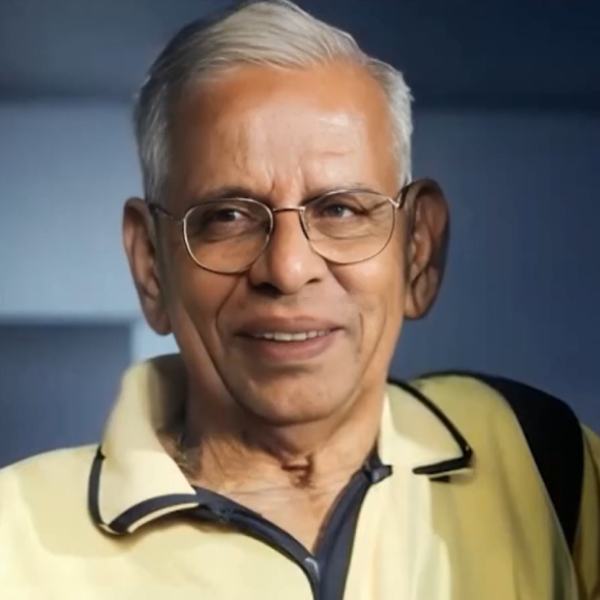 Anand Babu gets emotional after Nagesh photo animation speaks to him