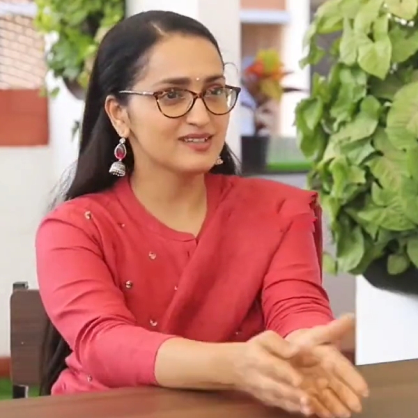 Actress Sangeetha Admires Thalapathy Vijay a lot in her recent interview