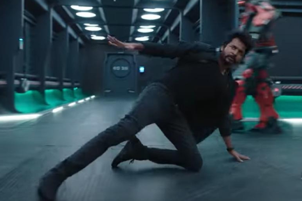 Sivakarthikeyans Ayalaan Movies Teaser is Out Now 