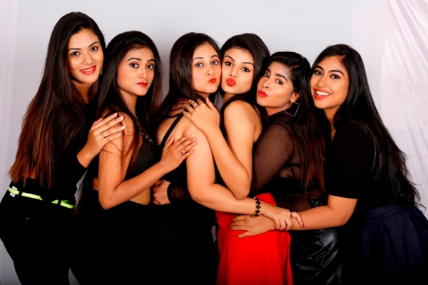  Censor Board Gave 60 Cuts To Ra Ra Saraukku Ra Ra Movie 