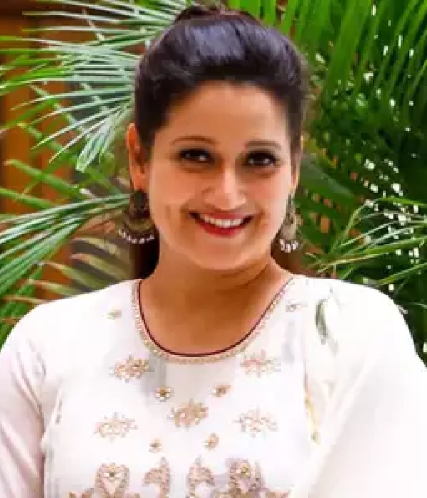 Actress Laila joined with Vijays Thalapathy 68 movie in Re entry