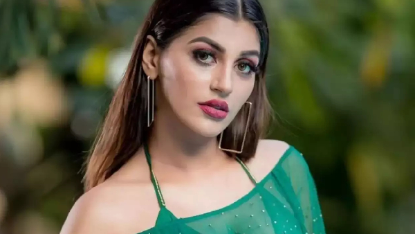 Bigg boss Yashika anand Speech at Sila Nodigalil Pre Release Event