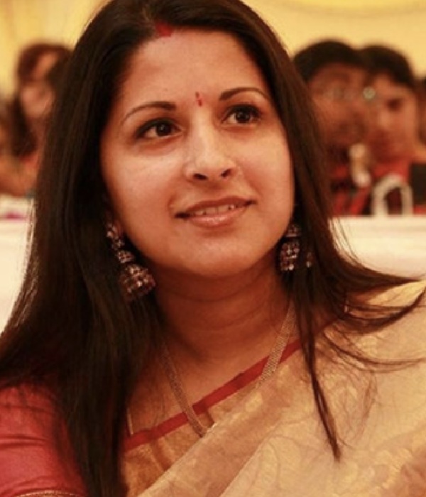 Vijays wife Sangeetha did not come because of Trisha Says bayilvan Ranganathan 