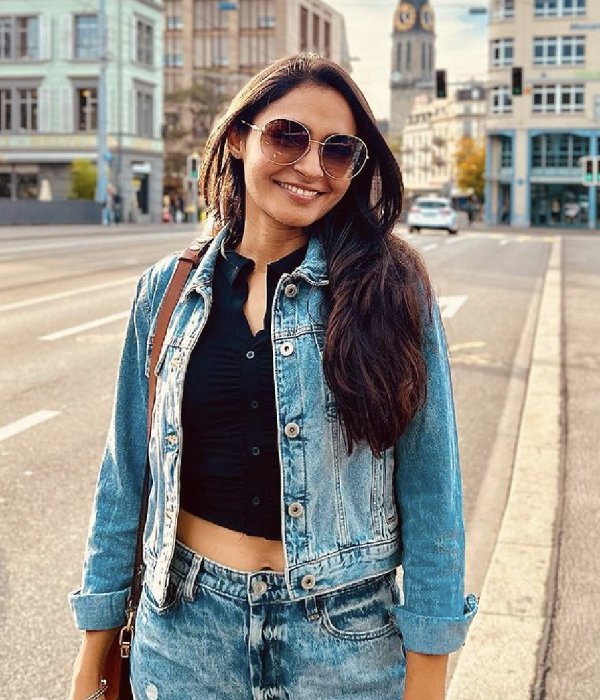 Actress Andreas new photoshoot pictures shared in Instagram page