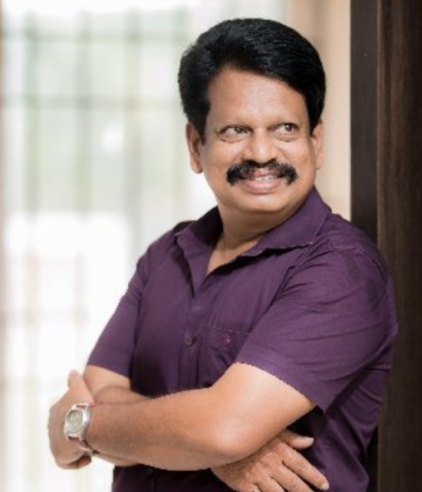 Valaipechu Anthanan trolls Mansoor Ali Khan who enters Leo Success Meet Valaipechu Anthanan trolls Mansoor Ali Khan who enters Leo Success Meet