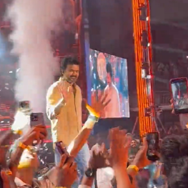  Thalapathy Vijay: Thalapathy Vijay Unexpected Entry With Dance in Leo Success Meet