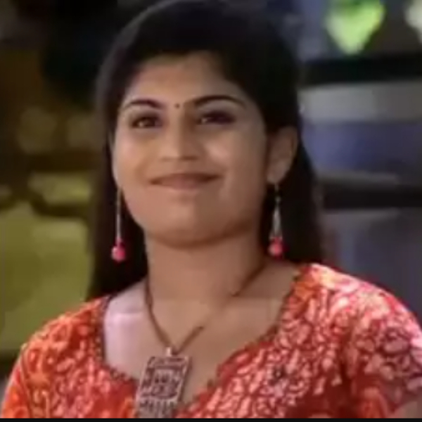 35 year old 8 month pregnant actress Dr Priya passes away due to cardiac arrest