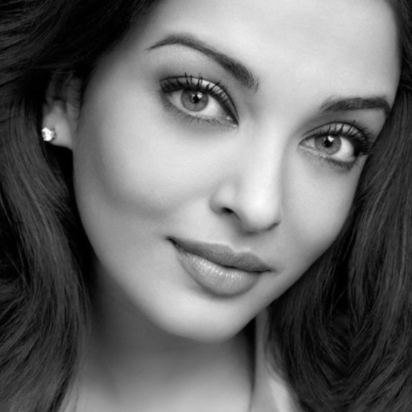 Netizens Trolled abhishek bachchan for Aishwarya rai birthday wish 