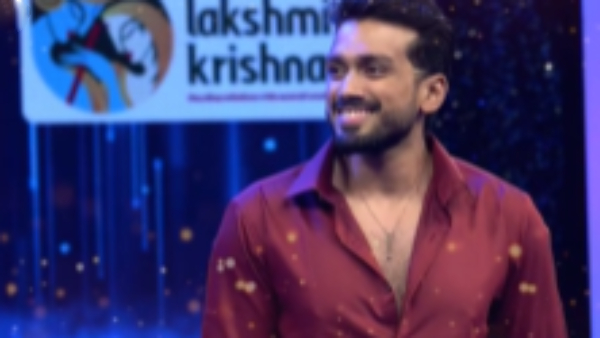 Actor Kalidas Jayaram engaged with famous model Tarini Kalingarayar