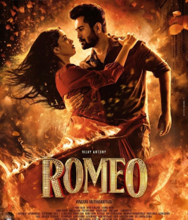 Actress Mirnalini Ravis new photoshoot pictures in black saree makes fans impressive Actress Mirnalini Ravis new photoshoot pictures in black saree makes fans impressive