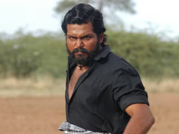 Ameer explains why he place Ramdoss named lorry in Paruthiveeran