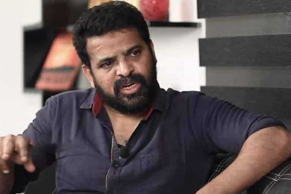 Director Ameer Open Talks about Paruthiveeran Controversy 