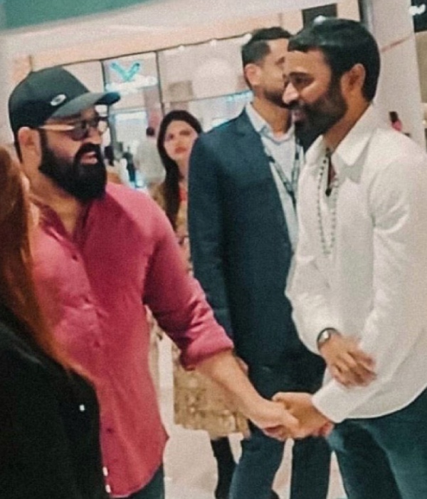  Dhanush: Malayalam Superstar Mohanlal and Dhanush met photo trending