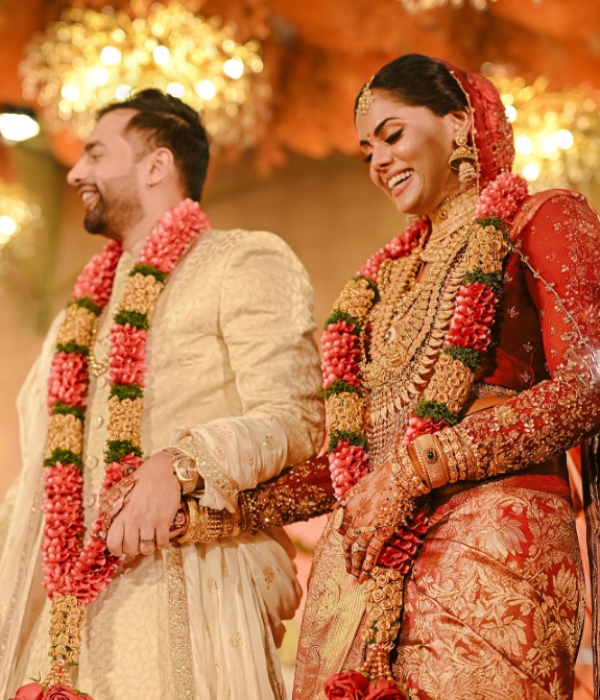 Actress Karthika Nair wedding saree and jewellery worth