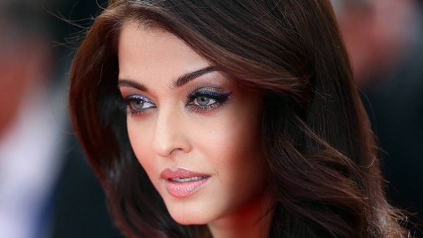 Aishwarya Rai is divorce her husband Abhishek Bachchan Here is the full details