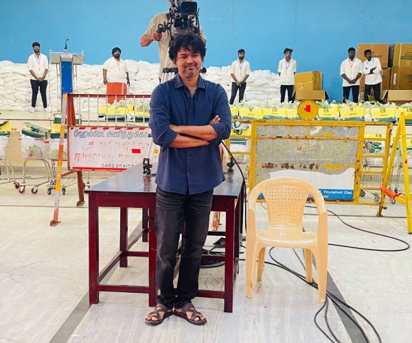 Thalapathy 68 Vijay new look seems very dull and different